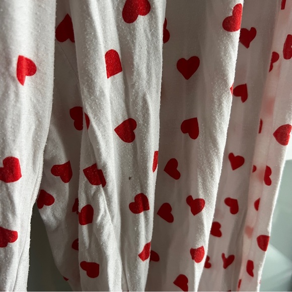 Skims Sleep Long Sleeve Button Up Pajama Set Valentines Hearts - Picture 9 of 10